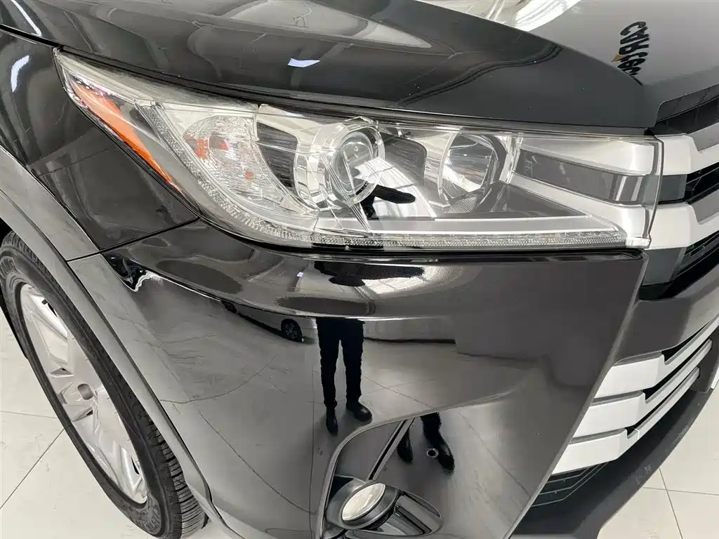 Toyota Highlander 2018 — фото 13