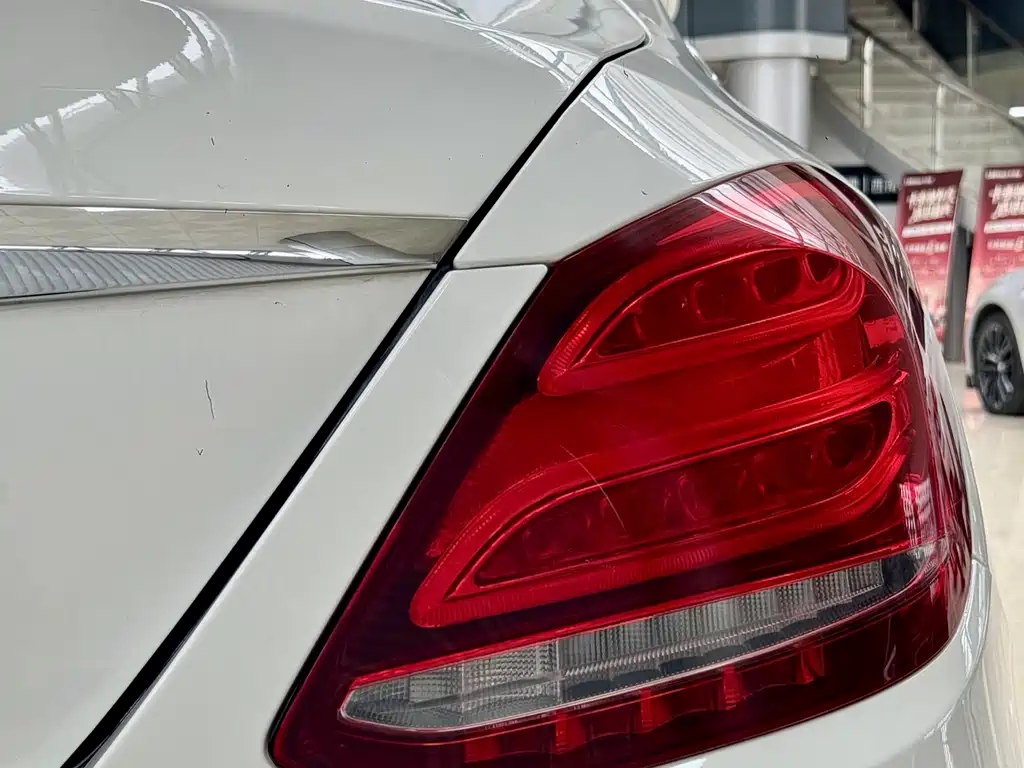 Mercedes-Benz C-Class 2016 — фото 9