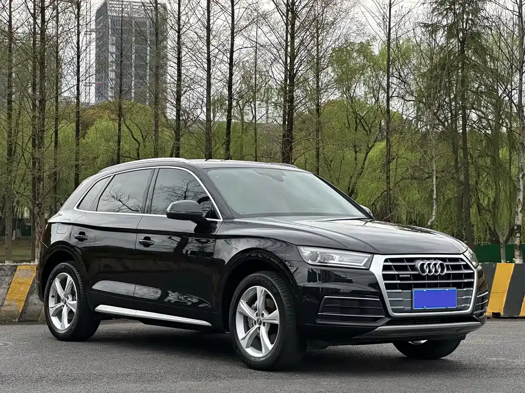 Audi Q5L 2021 — фото 3