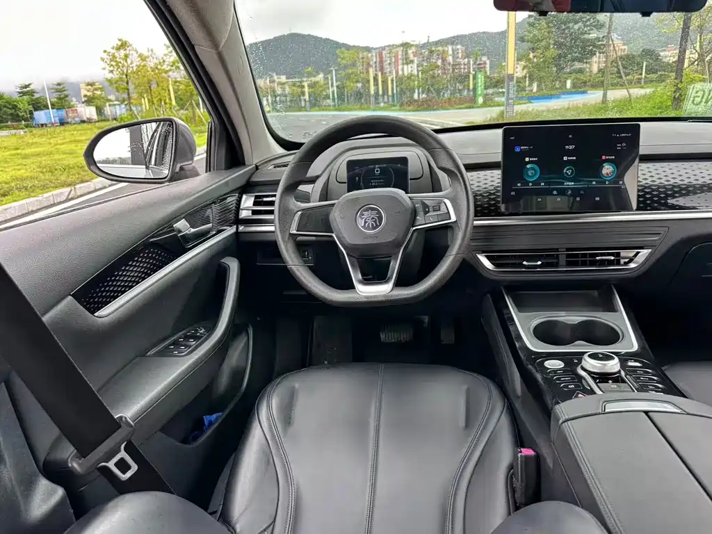 BYD Qin PLUS 2022 — фото 16