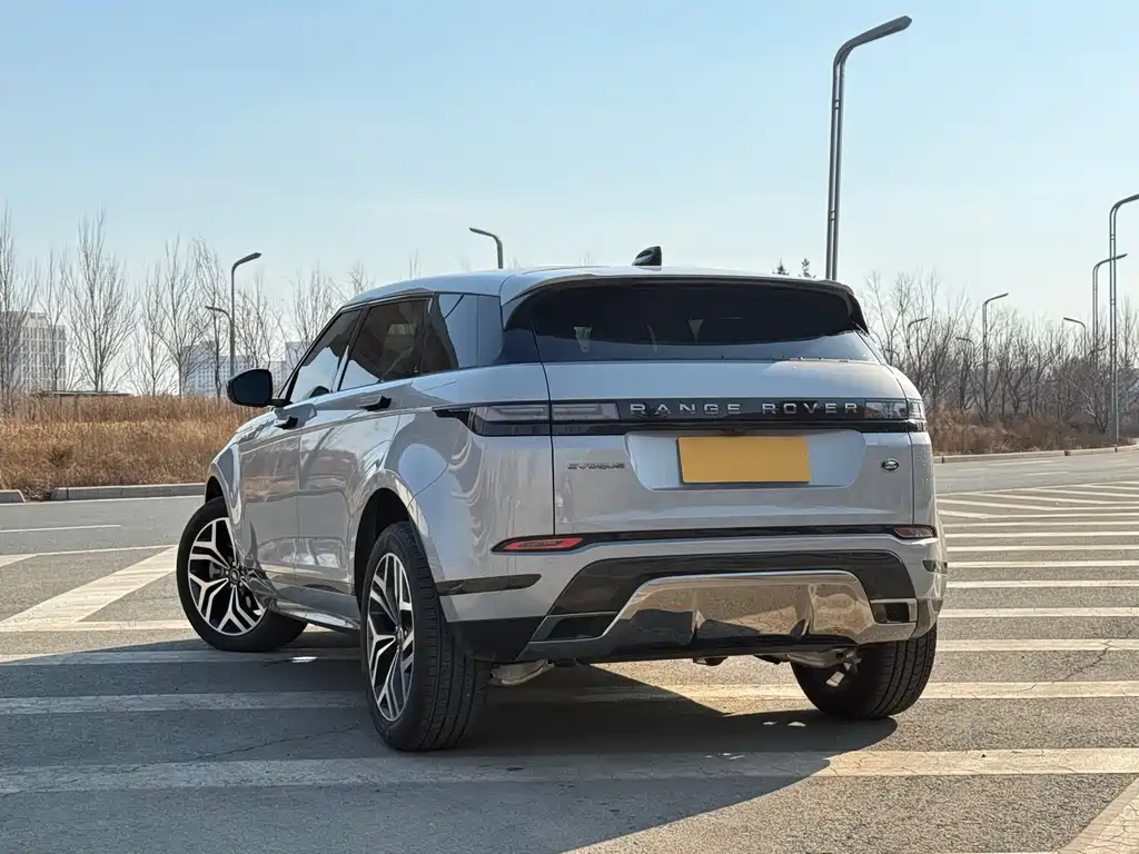Land Rover Evoque 2024 — фото 7