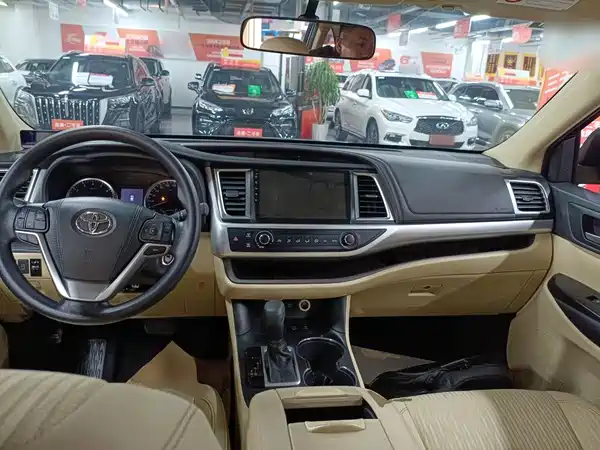 Toyota Highlander 2019