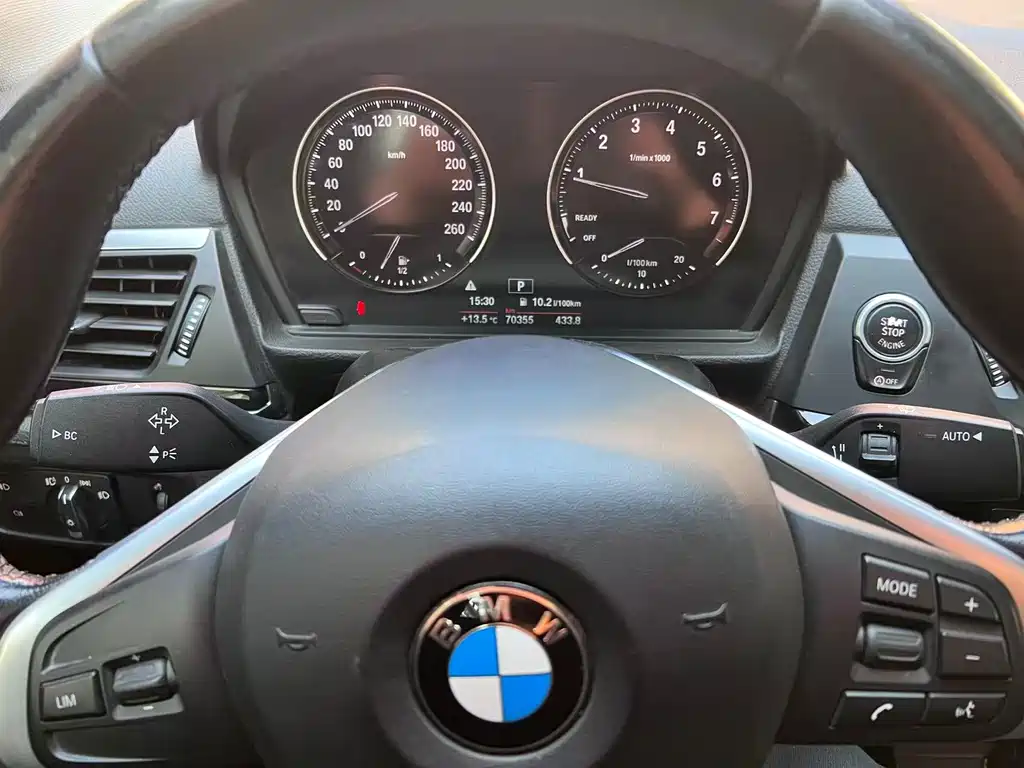 BMW 1 Series 2018 — фото 14