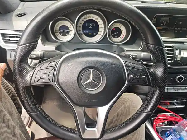 Mercedes-Benz E-Class 2015