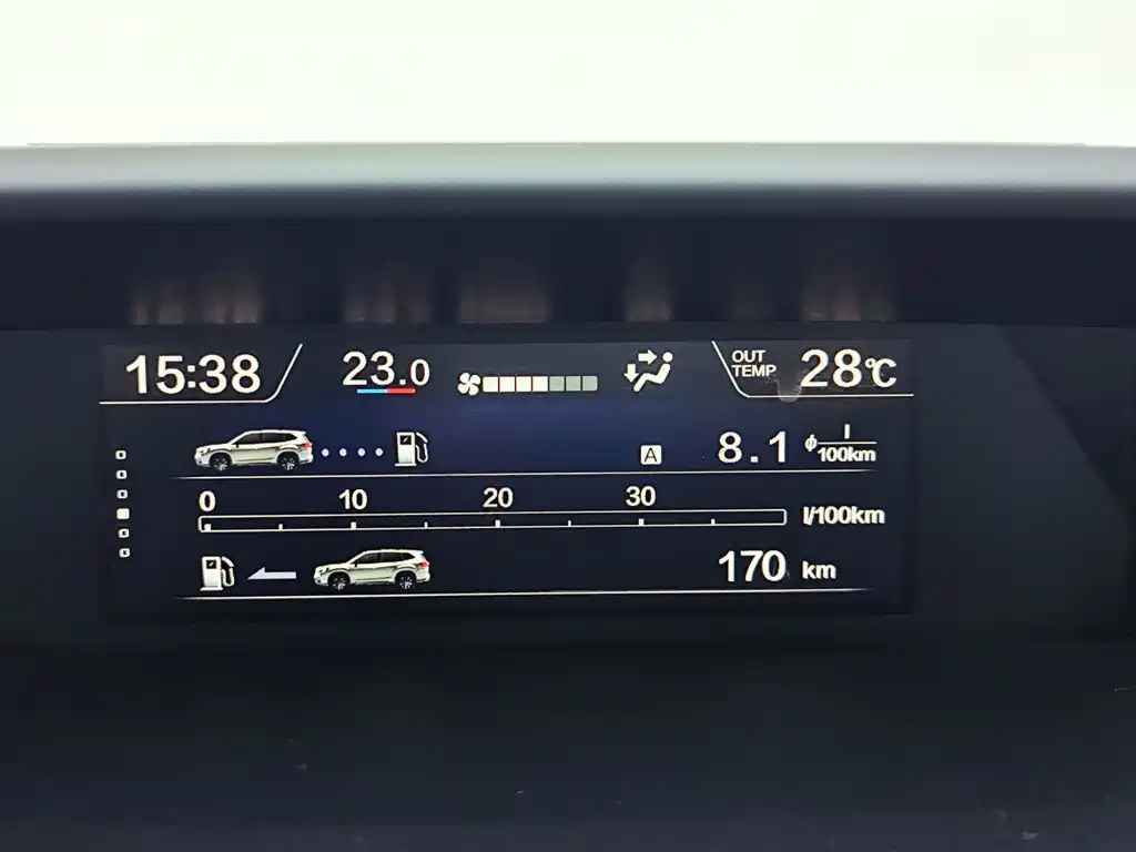 Subaru Forester 2022 — фото 17