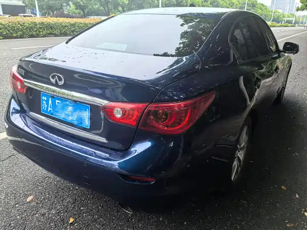 Infiniti Q50L 2016
