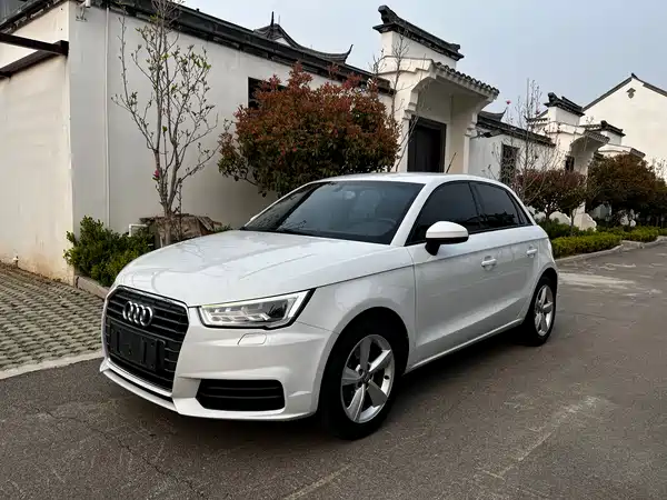 Audi A1 2016