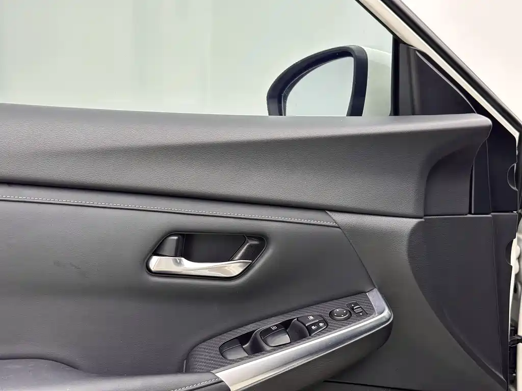 Nissan Sylphy 2019 — фото 13