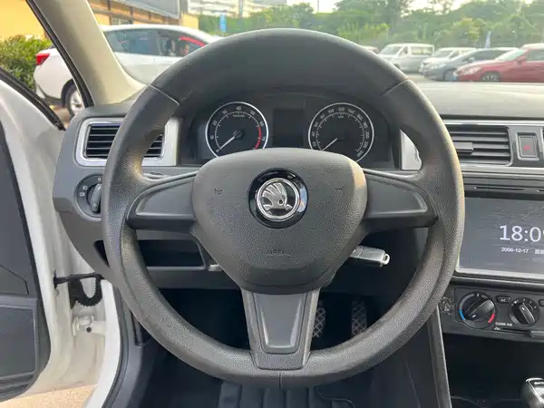 Skoda Rapid Spaceback 2017