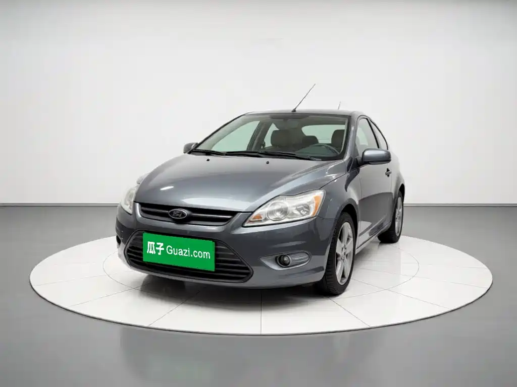 Ford Focus 2014 — фото 2