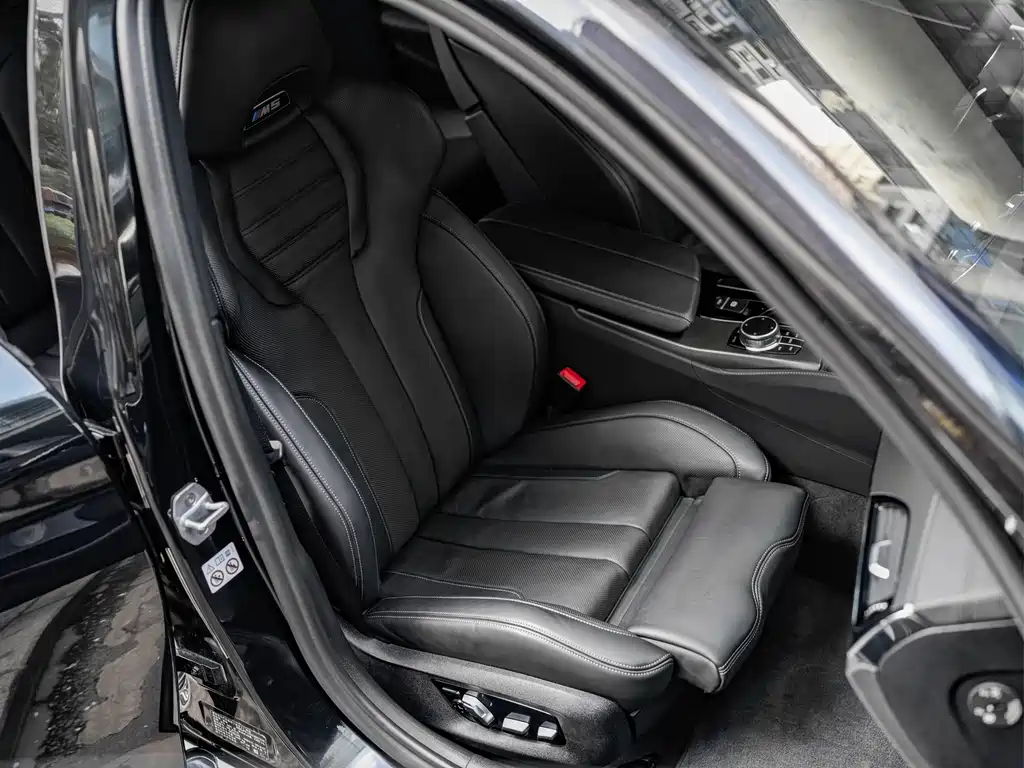 BMW M5 2019 — фото 13