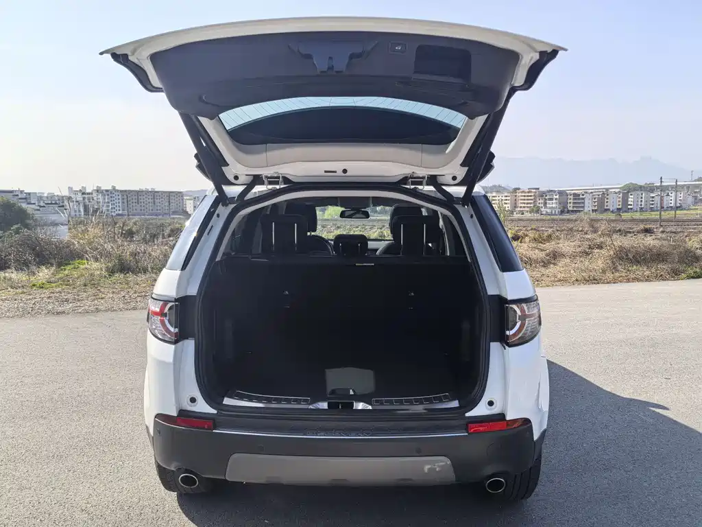Land Rover Discovery Sport 2019 — фото 12