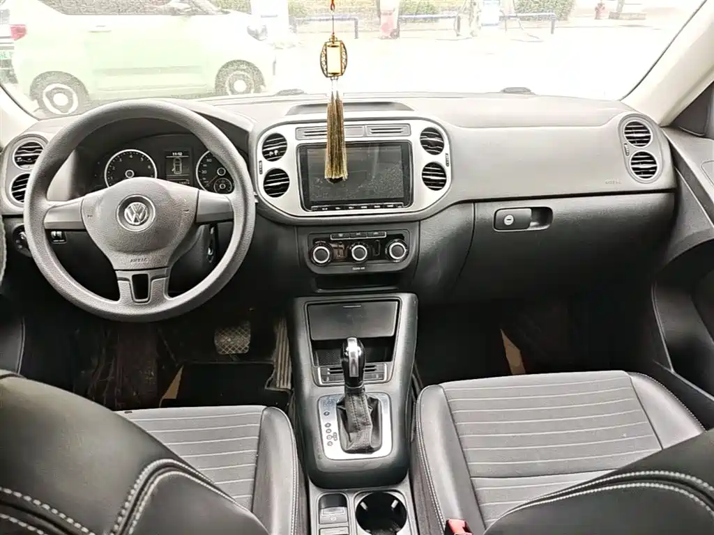 Volkswagen Tiguan 2016 — фото 10