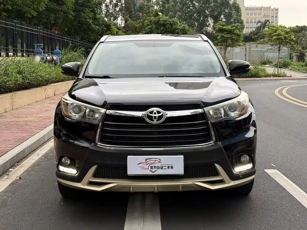 Toyota Highlander 2015 — фото 2