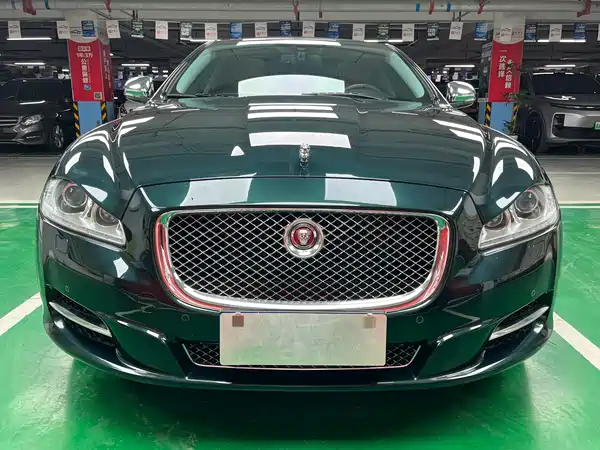 Jaguar XJ 2015