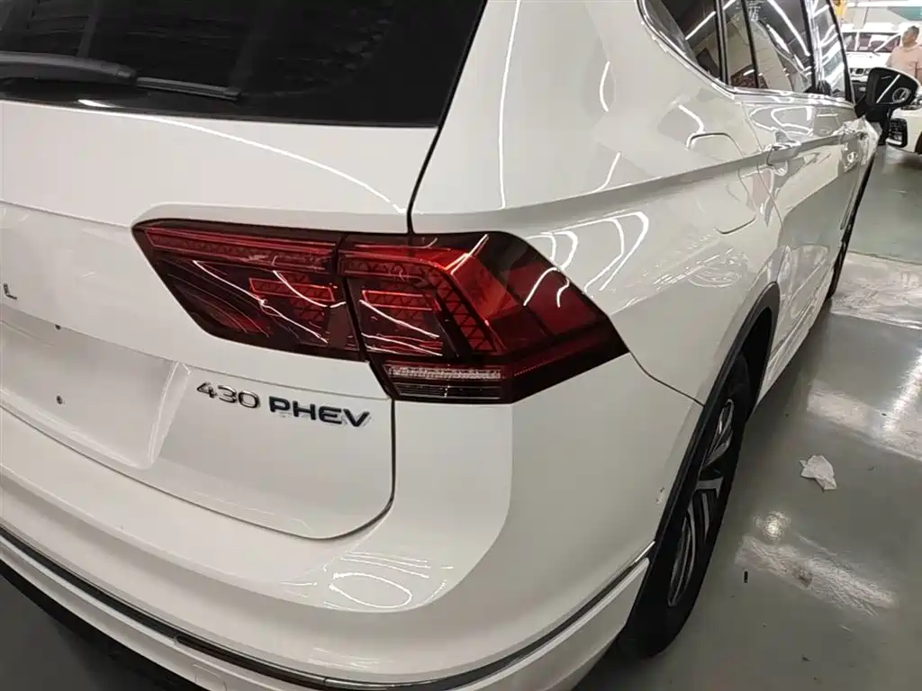 Volkswagen Tiguan L PHEV 2021 — фото 8