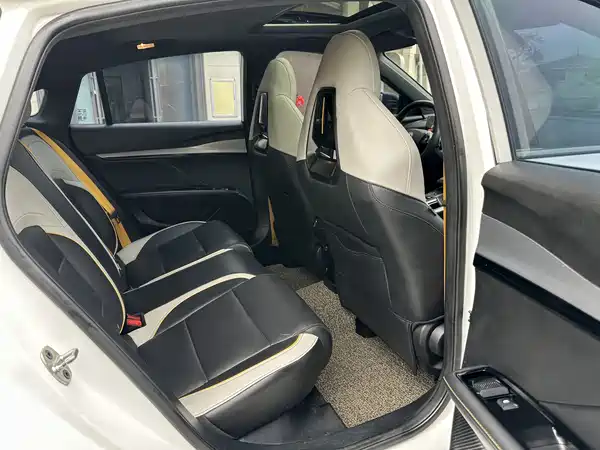 MG MG5 Scorpio 2022