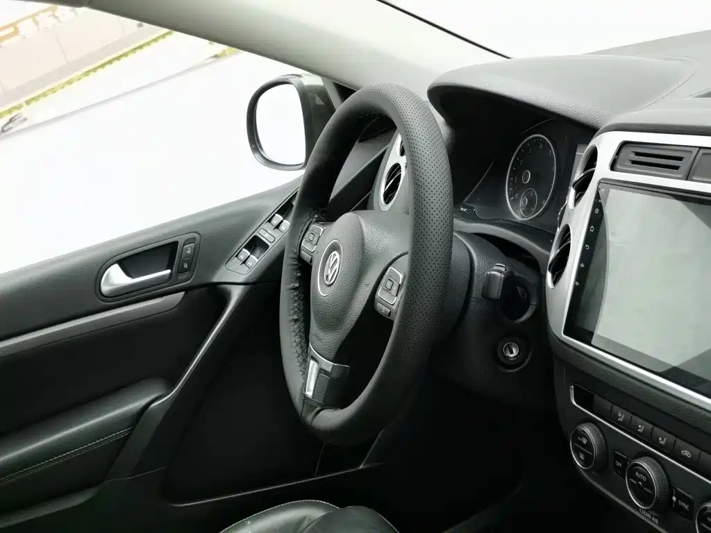 Volkswagen Tiguan 2016 — фото 22