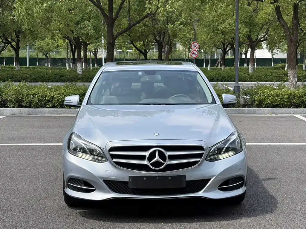 Mercedes-Benz E-Class 2013 — фото 2