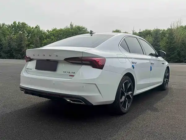 Skoda Octavia 2023