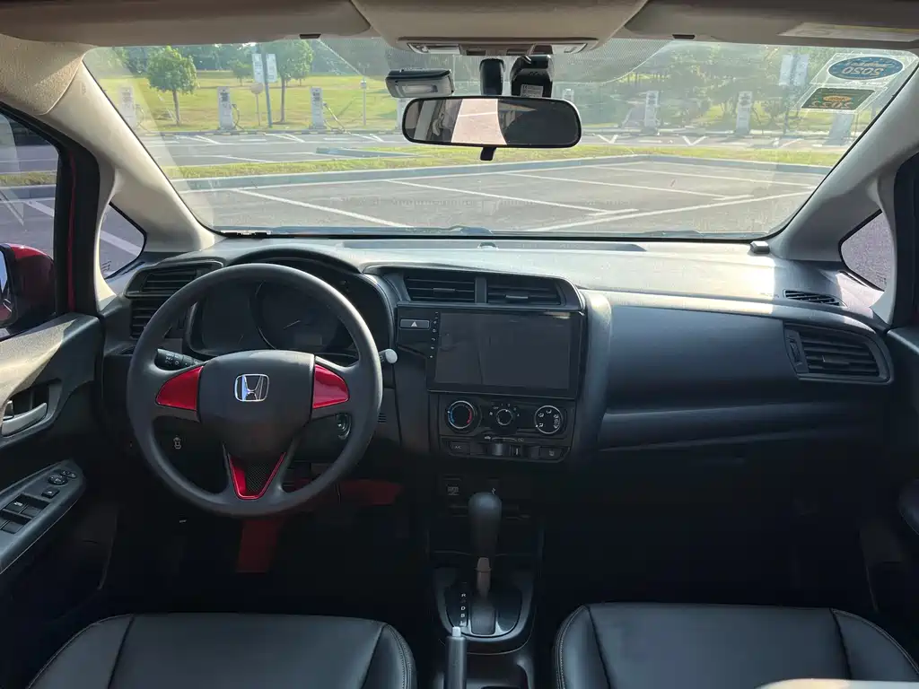 Honda Fit 2018 — фото 11