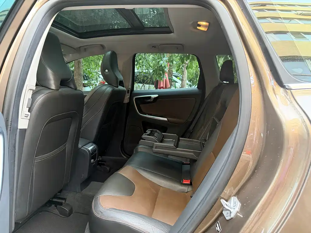 Volvo XC60 2016