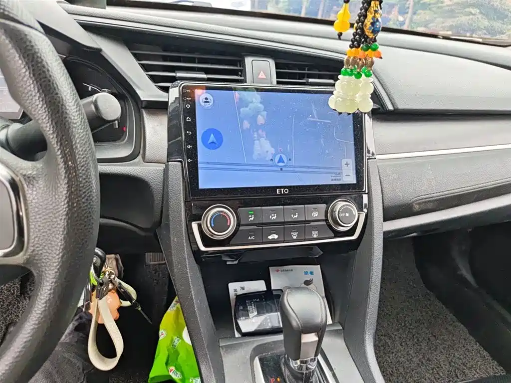Honda Civic 2018 — фото 14