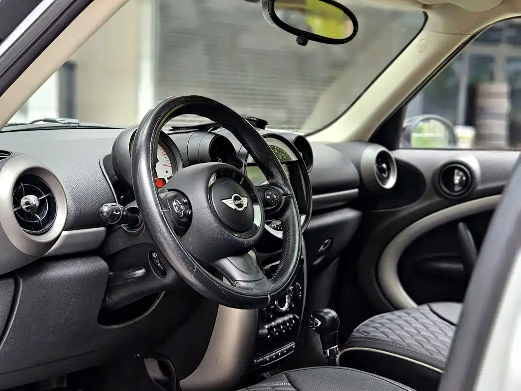 MINI Countryman 2013 — фото 13