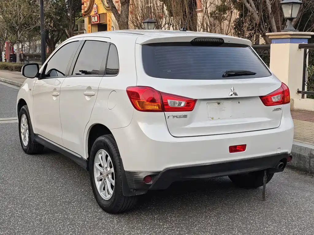 Mitsubishi ASX 2015 — фото 5