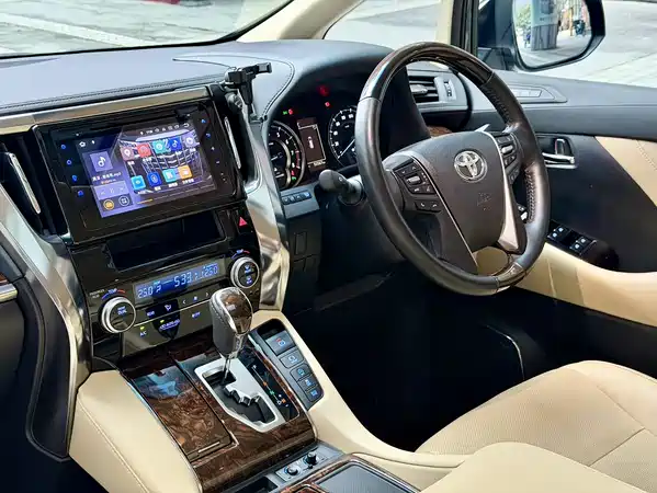 Toyota Alphard 2018