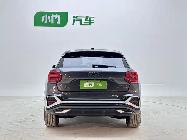 Audi Q2L 2022