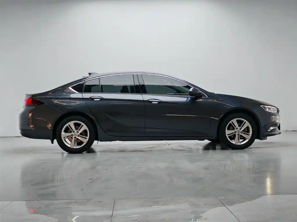 Buick Regal 2020 — фото 12