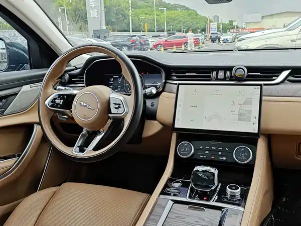 Jaguar XFL 2022
