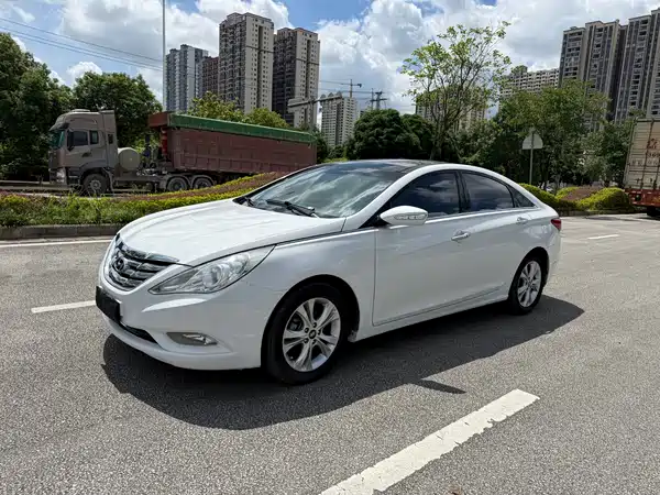 Hyundai Sonata 2012