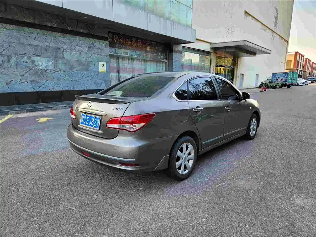 Nissan Sylphy 2010 — фото 4