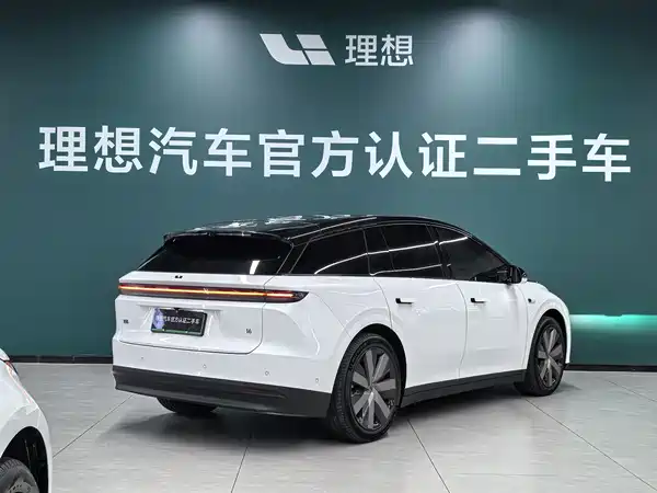Li Auto i6 2025