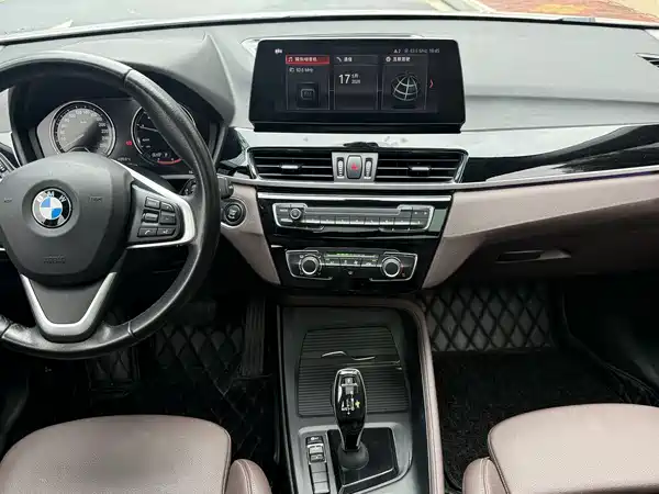 BMW X1 2021