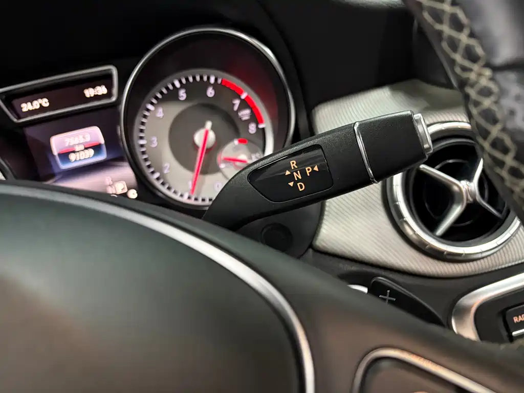 Mercedes-Benz CLA 2016 — фото 17