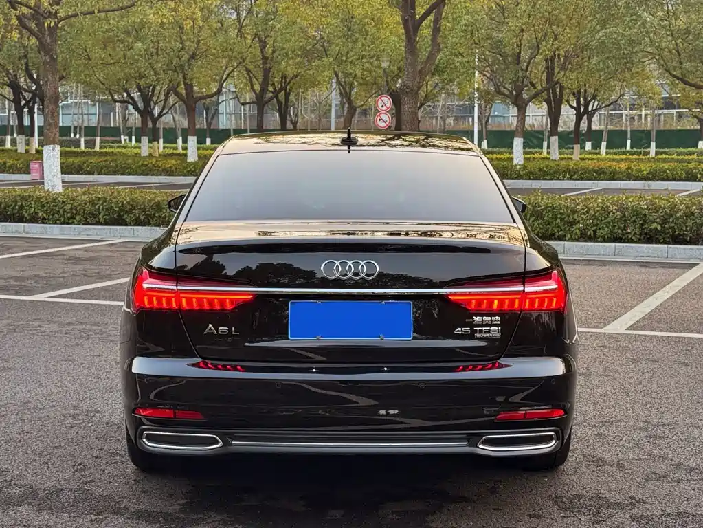 Audi A6L 2021