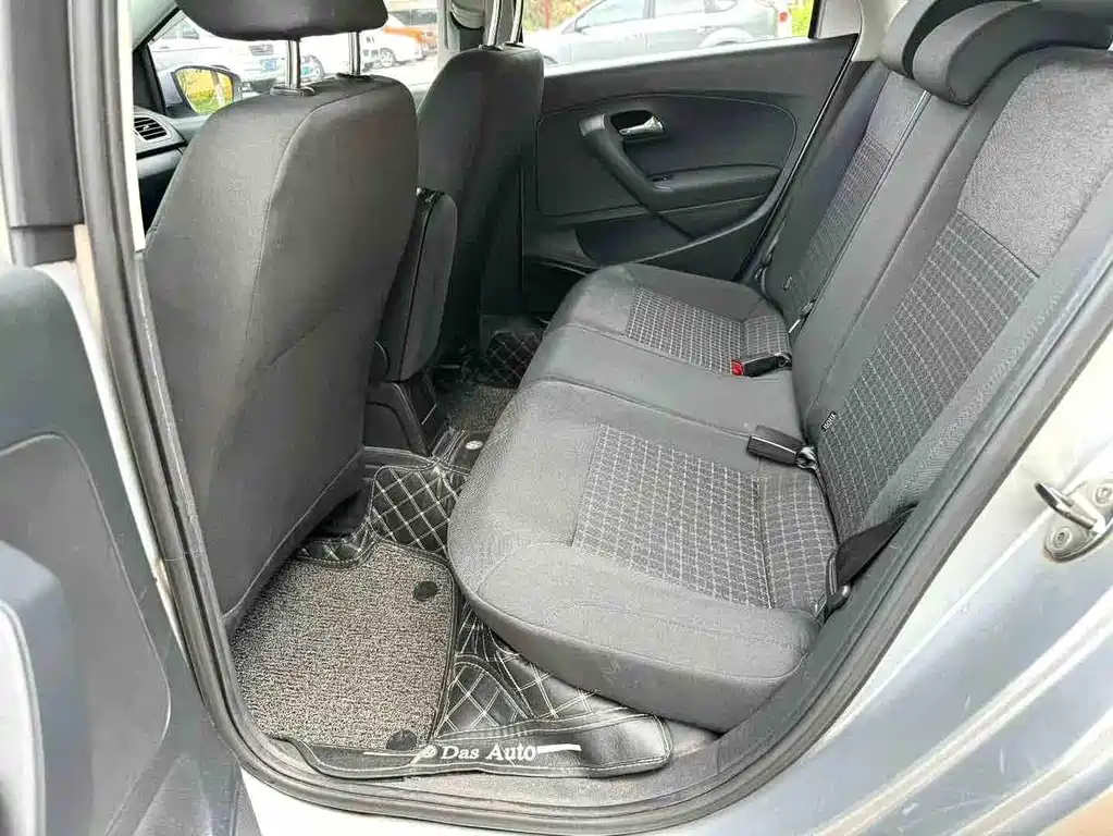 Volkswagen Polo 2015