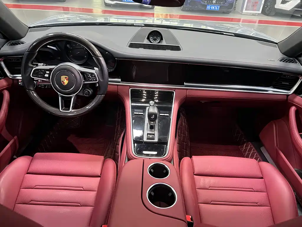Porsche Panamera 2020 — фото 11