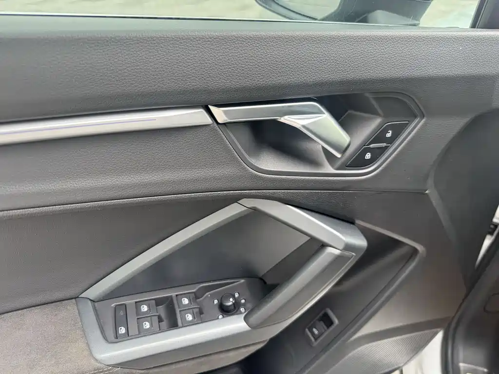 Audi Q3 Sportback 2021 — фото 10