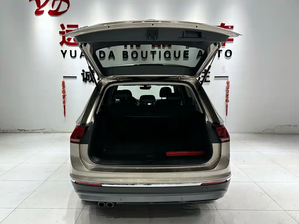 Volkswagen Tiguan L 2018 — фото 18