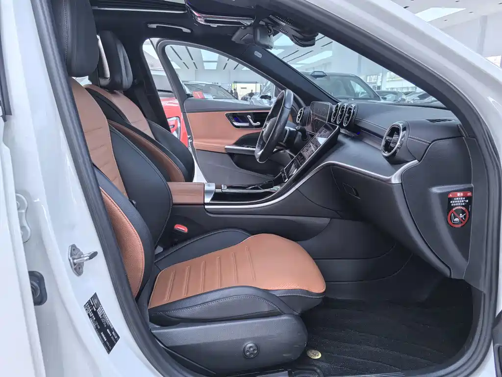 Mercedes-Benz C-Class 2022 — фото 12