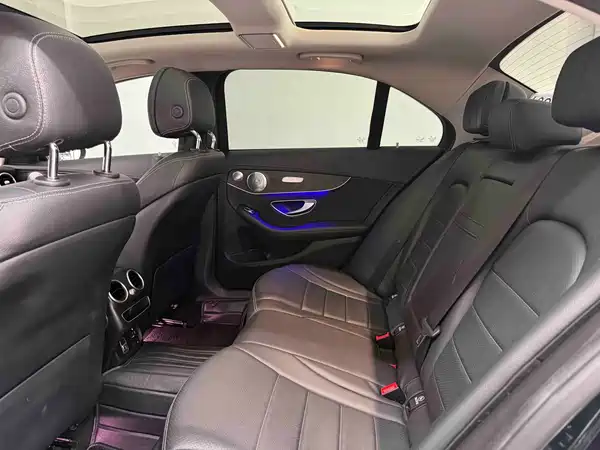 Mercedes-Benz C-Class 2021