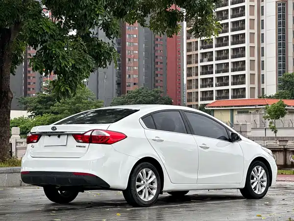 Kia K3 2016