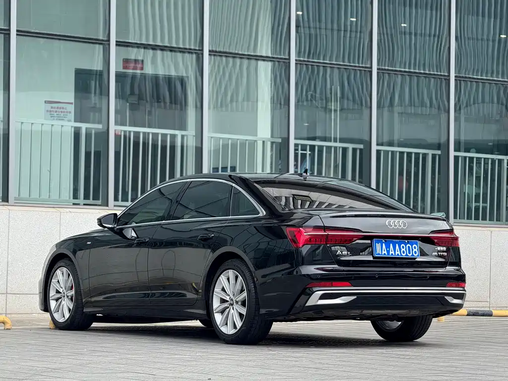 Audi A6L 2023 — фото 4