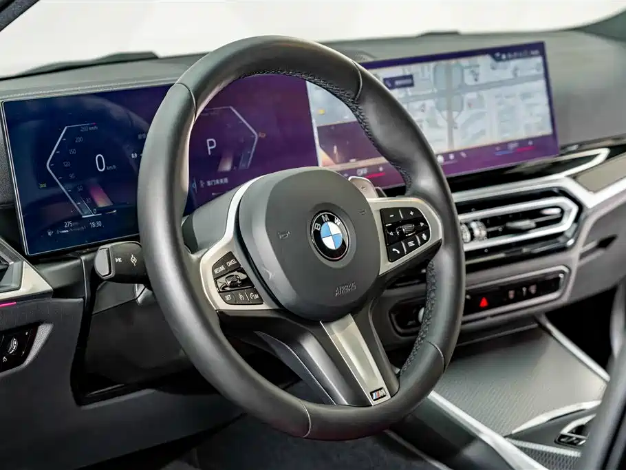 BMW 3 Series 2024 — фото 11