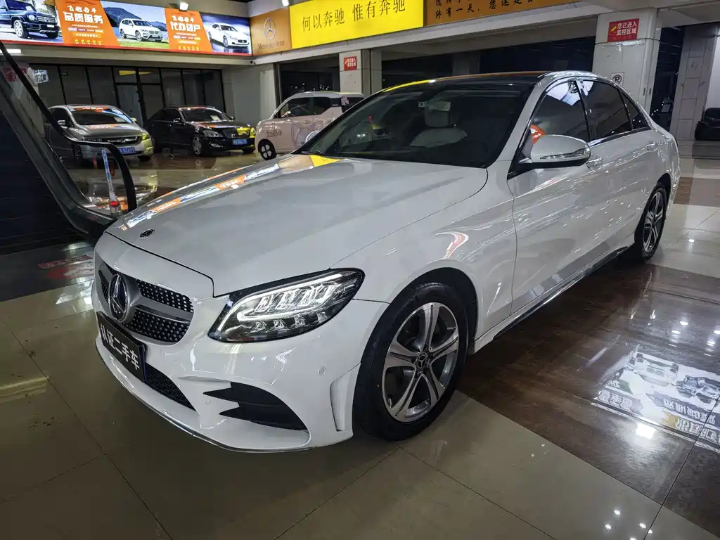 Mercedes-Benz C-Class 2019 — фото 2