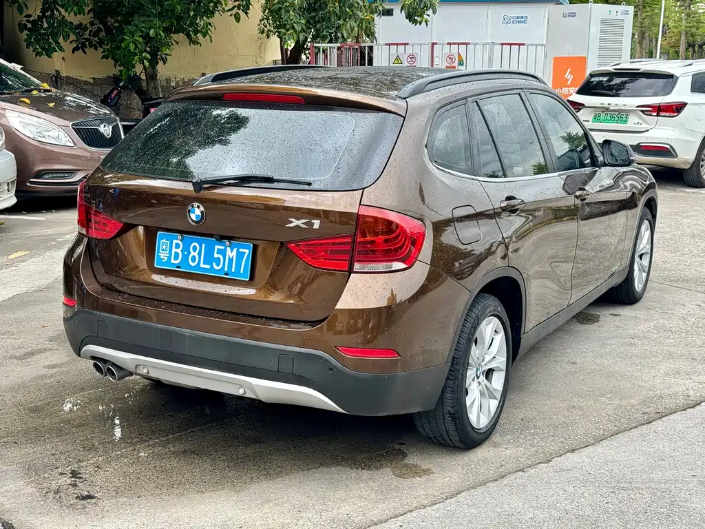 BMW X1 2015 — фото 4